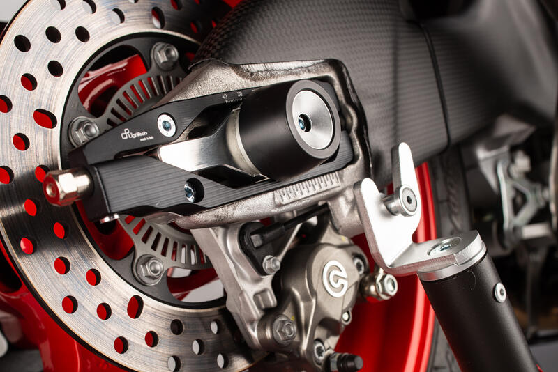 Lightech - Chain Adjusters Aprilia RSV4 RR, 1100 Factory, APRC, Tuono V4 (2015-2020)