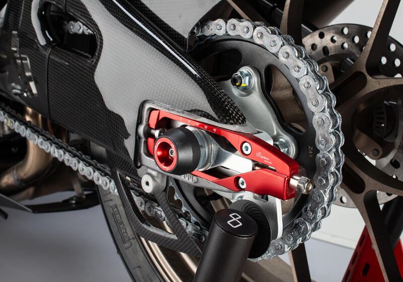 Lightech - Chain Adjusters Aprilia RSV4 RR, 1100 Factory, APRC, Tuono V4 (2015-2020)
