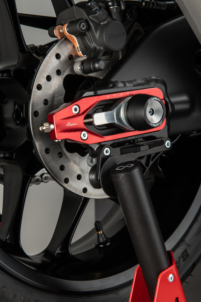 Lightech - Chain Adjusters Yamaha R1 & R1M (2020-2025)