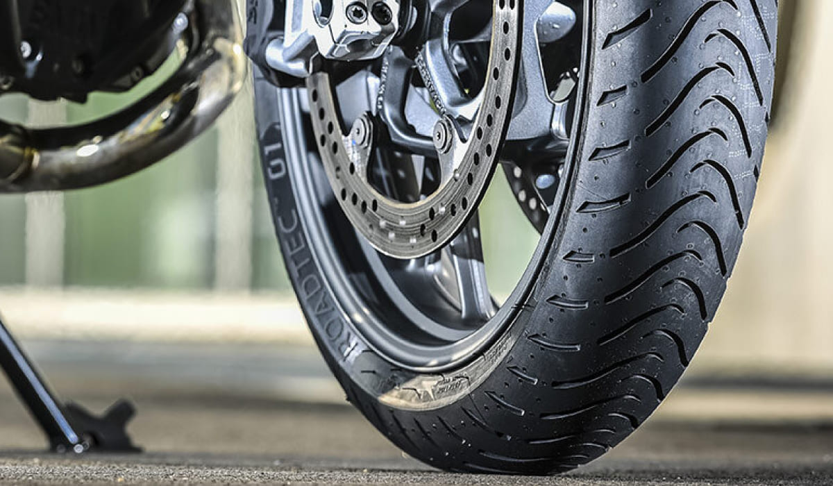 Metzeler - Roadtec 01